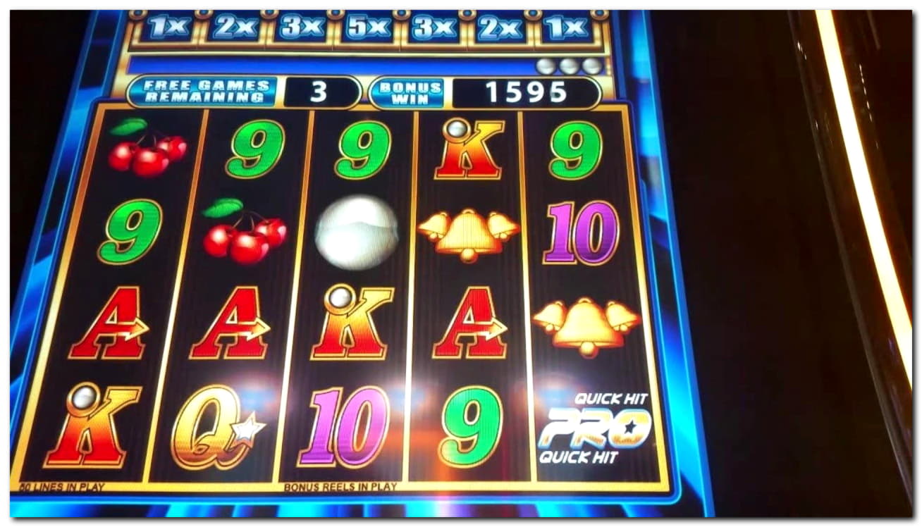 220 Free casino spins at Casino com