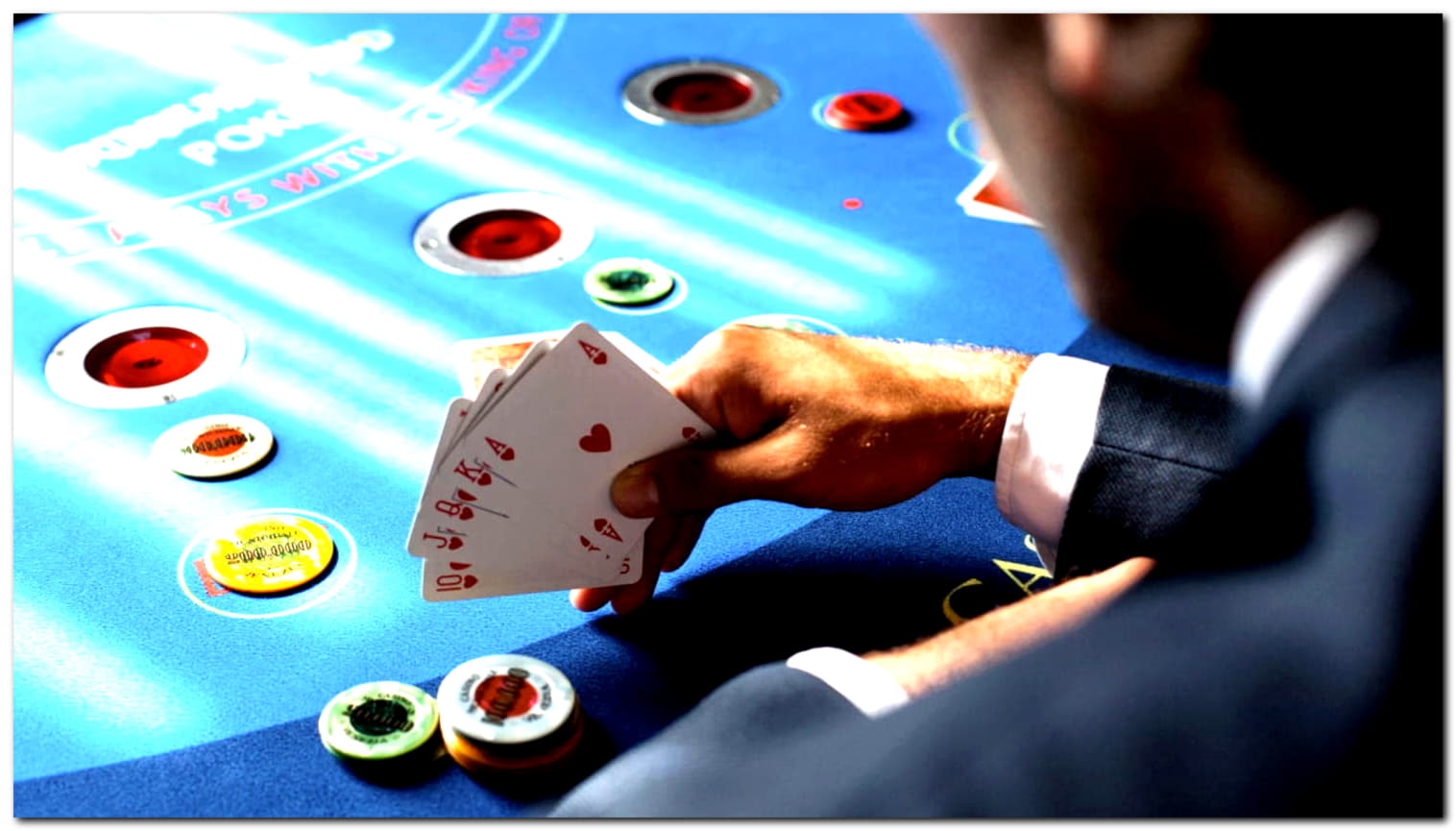 EURO 3310 no deposit bonus at Dubai Casino Online