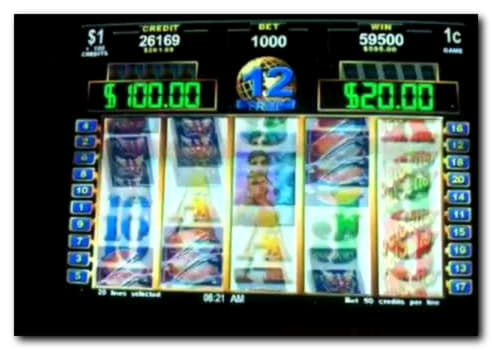 €930 Daily freeroll slot tournament at Royal Panda Casino