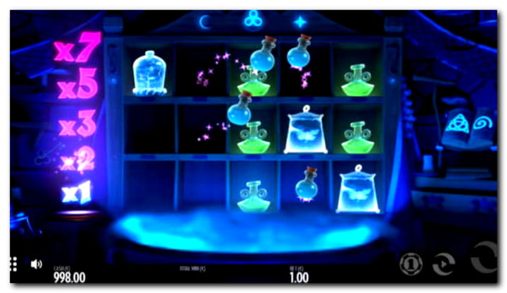 200 Free Casino Spins at Royal Panda Casino