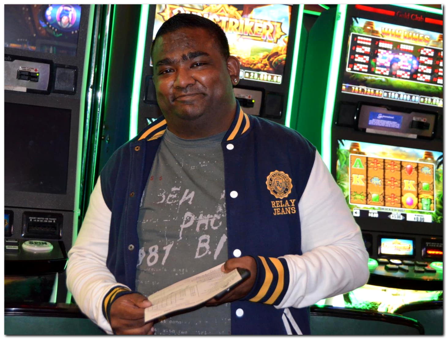£105 Mobile freeroll slot tournament at Red Bet Casino