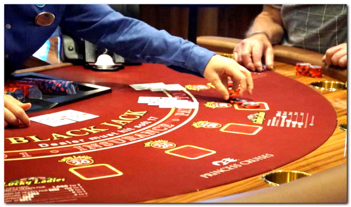 300 Loyalty Free Spins! at Mega Casino