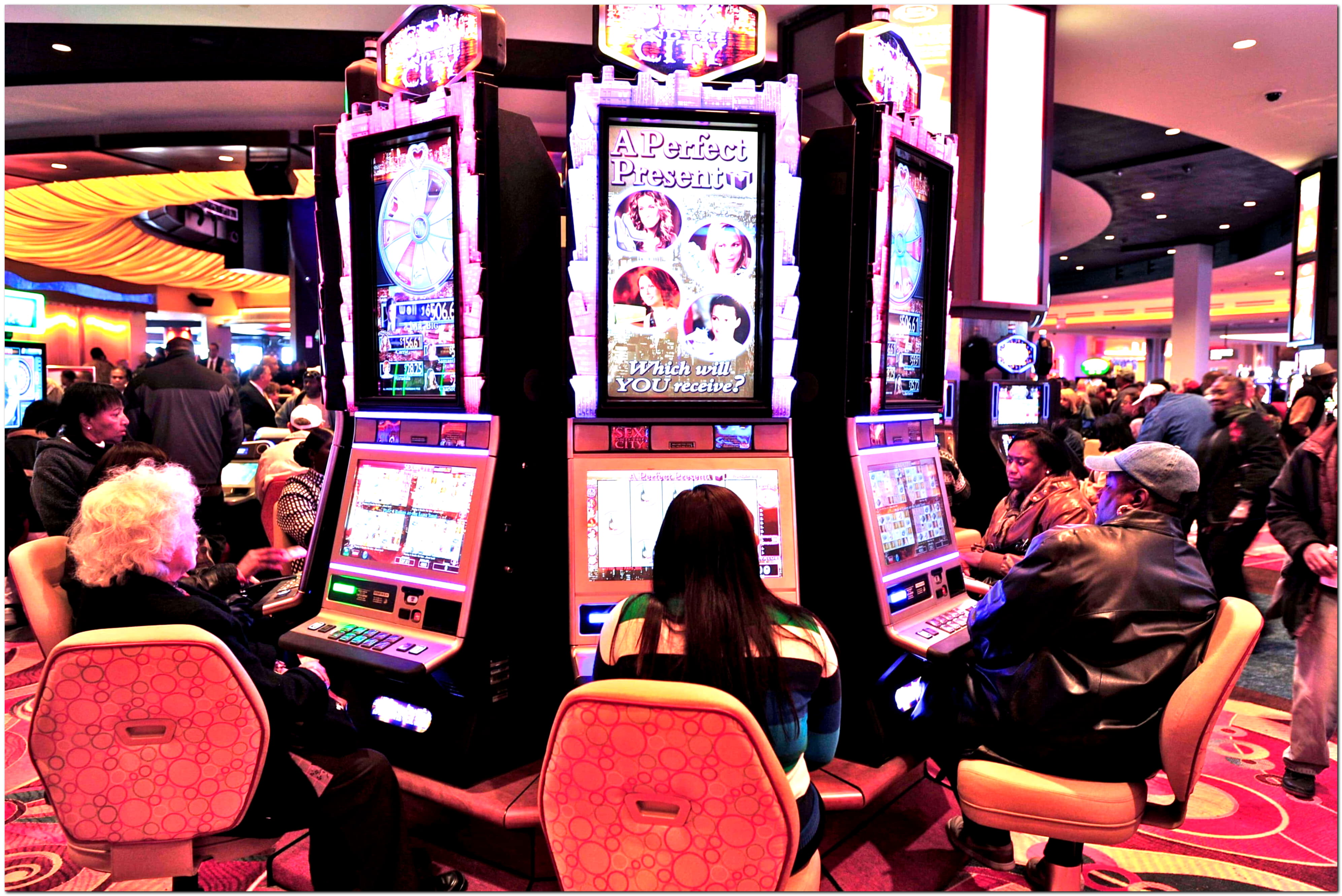 100 FREE SPINS at Casino Las Vegas