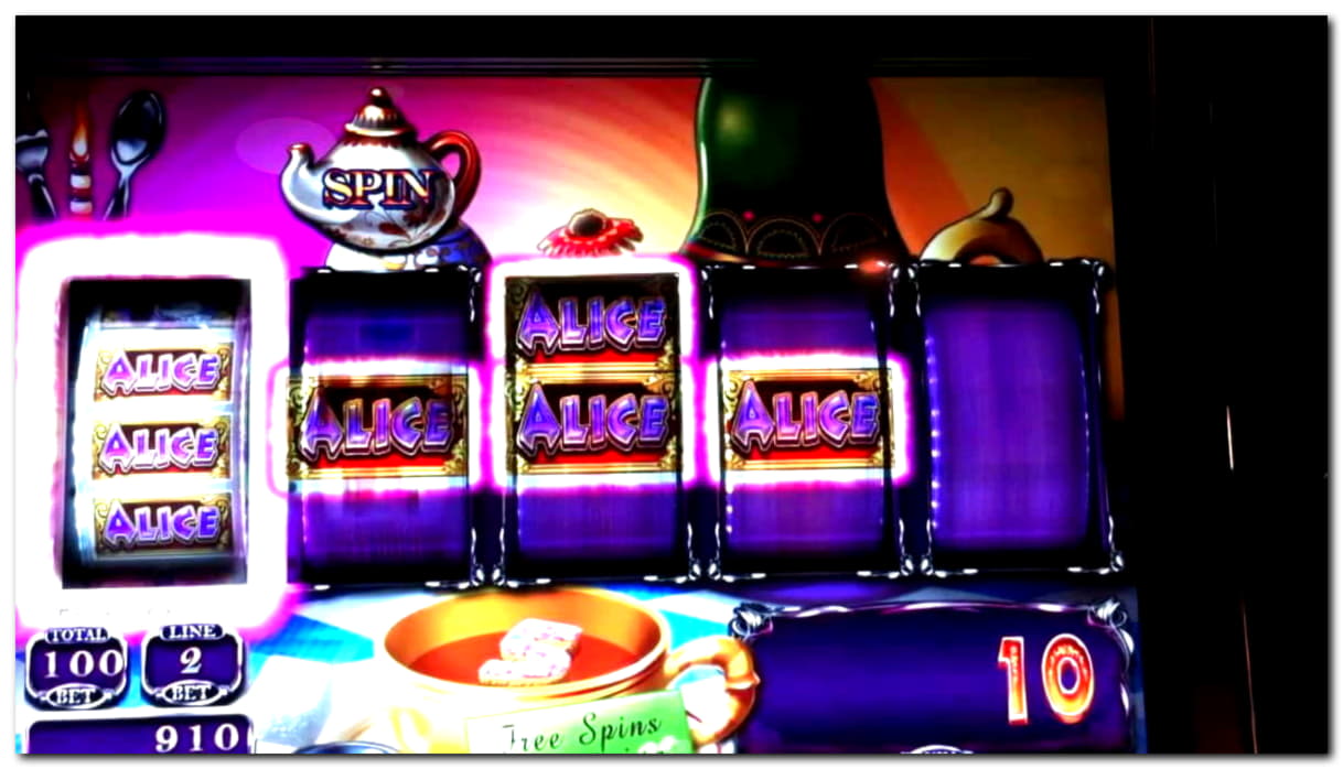 €975 Daily freeroll slot tournament at Casino Action