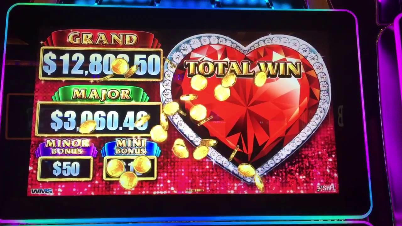 €3055 NO DEPOSIT CASINO BONUS at Liberty Slots Casino