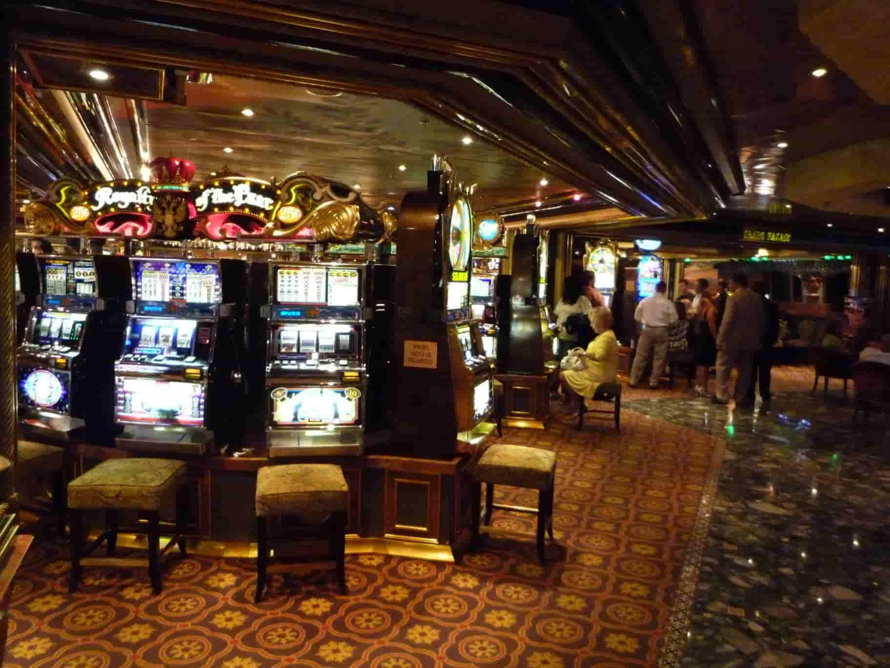 $955 Mobile freeroll slot tournament at Casino Action