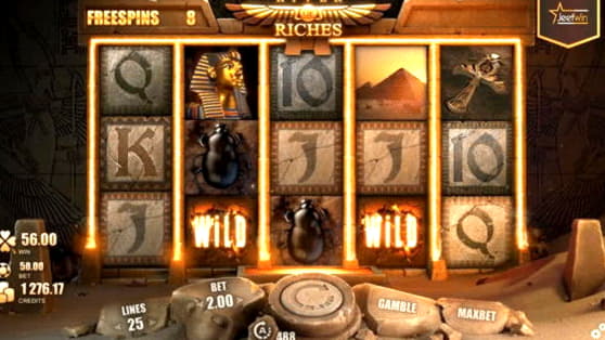 $90 Daily freeroll slot tournament at Casino Cruise