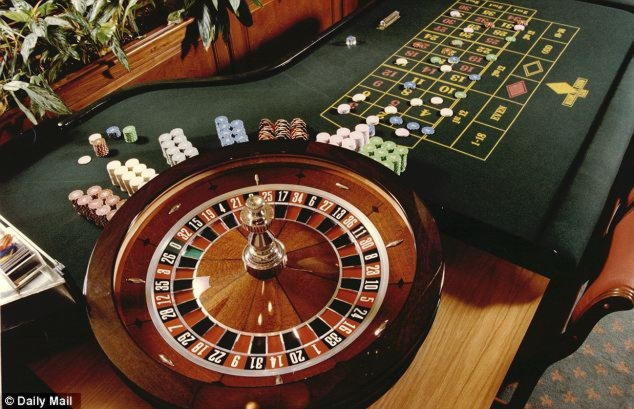 €888 Daily freeroll slot tournament at Liberty Slots Casino