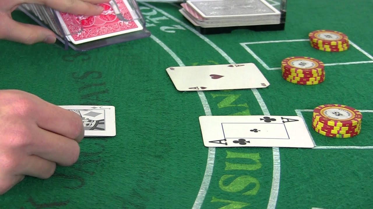 €435 Daily freeroll slot tournament at Mega Casino