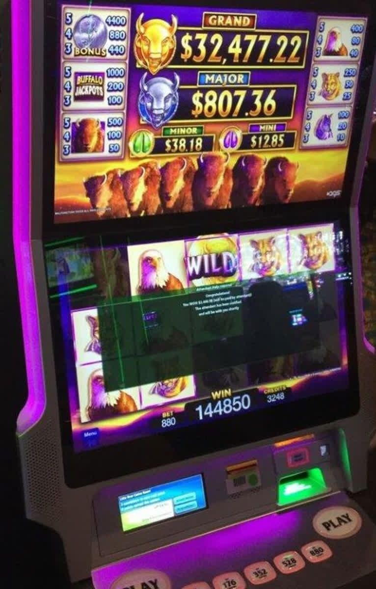 €666 Casino chip at Royal Panda Casino