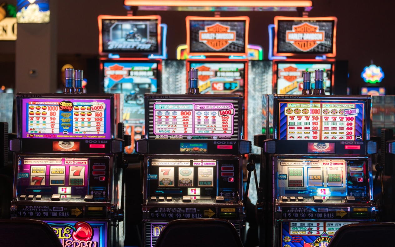 615% Signup casino bonus at 888 Casino